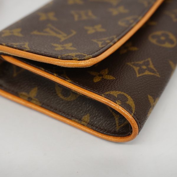 1639114 1993 6 Louis Vuitton Monogram Pochette Twin GM Shoulder Bag