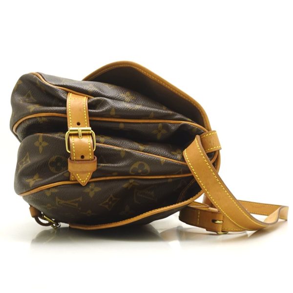 2 Louis Vuitton Monogram Saumur 30 Brown