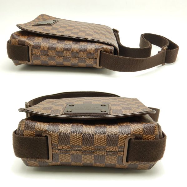 2 Louis Vuitton Damier Brooklyn PM Ebene Diagonal Shoulder Brown