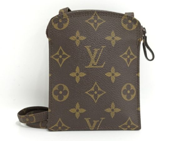 2000345258600086 2 Louis Vuitton Pochette Secret Monogram Shoulder Bag