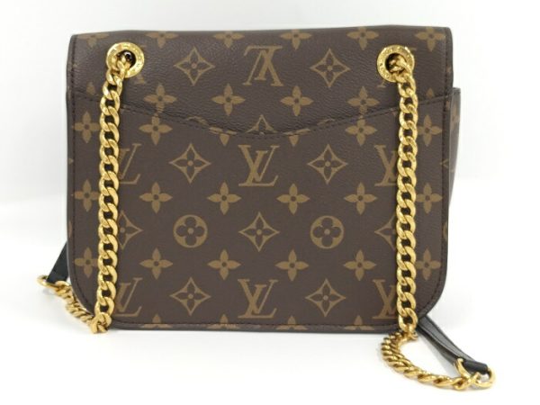 2000773251300242 2 Louis Vuitton Passy Monogram Shoulder Bag