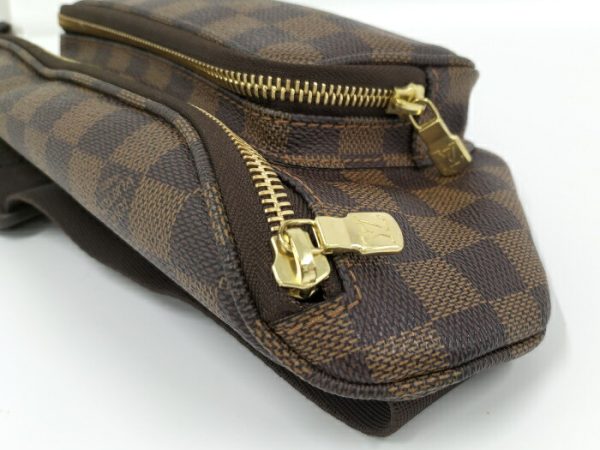 2000773252000973 4 Louis Vuitton Melville Damier Leather Body Bag