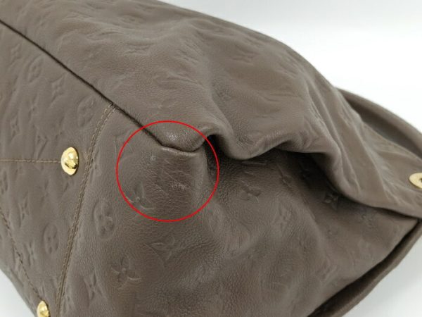 2000773257600844 3 Louis Vuitton Artsy MM Monogram Emplant Ombre Shoulder Bag