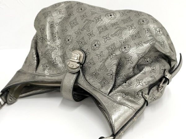 2000773257701331 3 Louis Vuitton L Mahina Arjan Metallic Leather Shoulder Bag