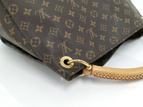 2000773257800940 5 Louis Vuitton Monogram Artsy MM One Shoulder Bag