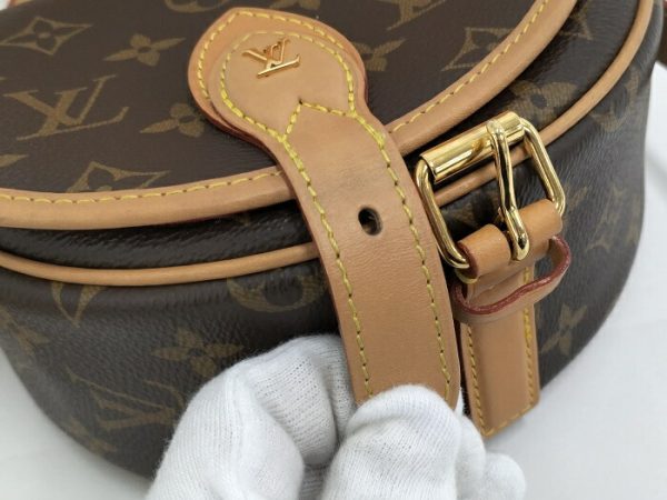 2000773258201280 7 Louis Vuitton Monogram Tambourine Shoulder Bag