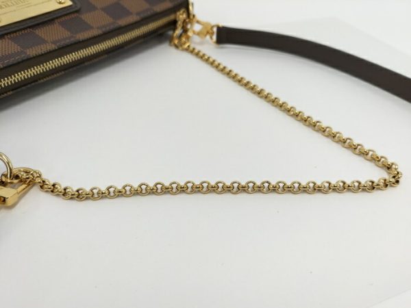 2000773259400669 7 Louis Vuitton Eva Chain Shoulder Bag