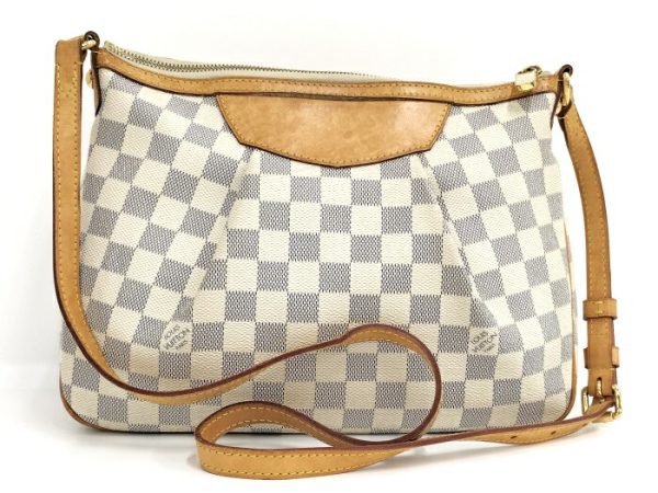 2000773259700442 2 Louis Vuitton Damier Azur Siracusa PM Shoulder Bag White