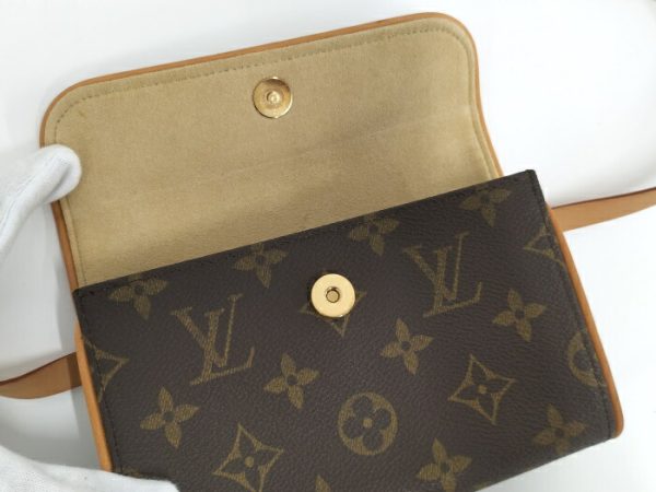 2000773259800265 7 Louis Vuitton Pochette Florentine Monogram Body Bag