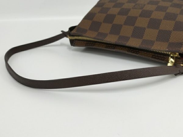 2000803252000646 5 Louis Vuitton Truth Makeup Accessory Pouch