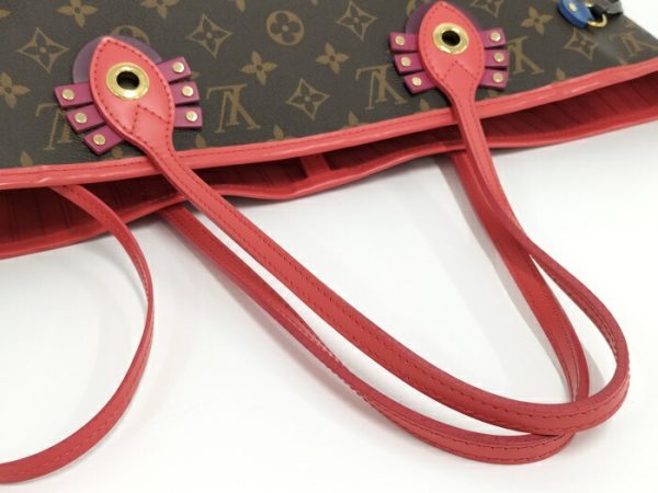 2000803257900437 4 Louis Vuitton Neverfull MM Monogram Totem Flamingo Tote Bag