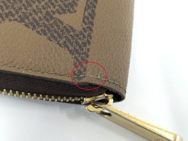 2001017257701460 7 Louis Vuitton Monogram Giant Reverse Round Zipper Long Wallet