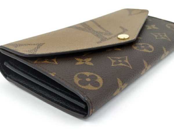 2001017257701483 5 Louis Vuitton Portefeuille Sarah Bifold Monogram Giant Reverse Long Wallet