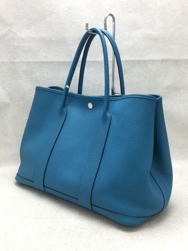 2300035996438 02 Hermes Garden Party PM Leather Handbag Blue