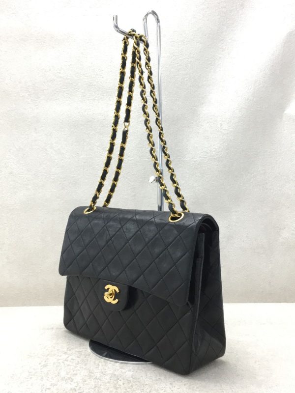 2300035998319 02 Chanel Matelasse Leather Shoulder Bag