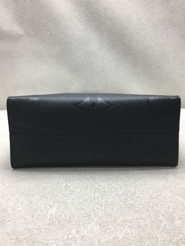 2300036540050 04 Louis Vuitton Handbag