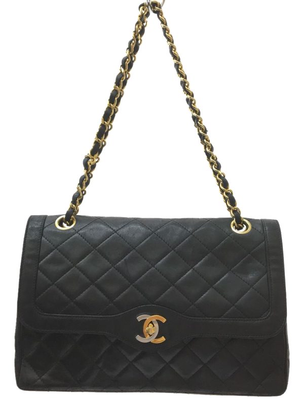 2319471788927 01 Chanel Leather Shoulder Bag