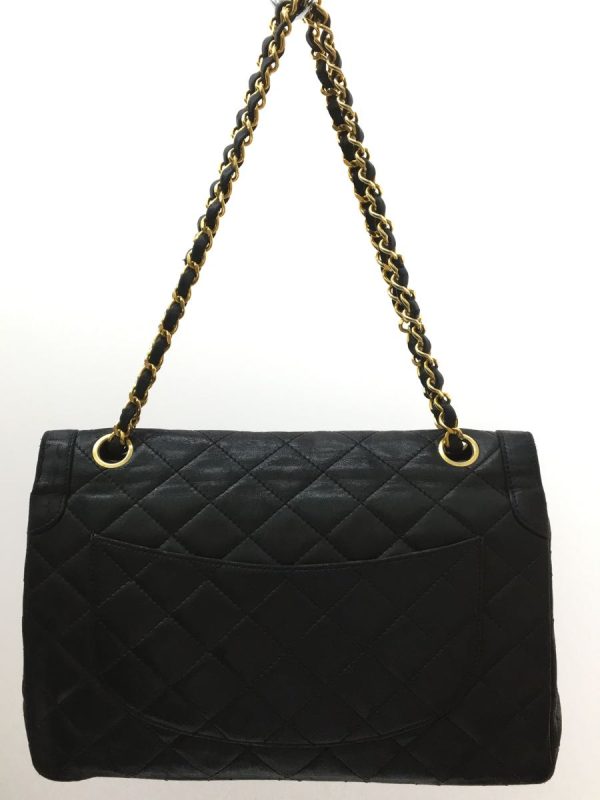 2319471788927 03 Chanel Leather Shoulder Bag