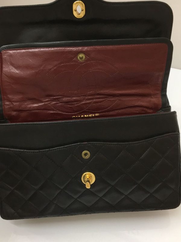 2319471788927 08 Chanel Leather Shoulder Bag