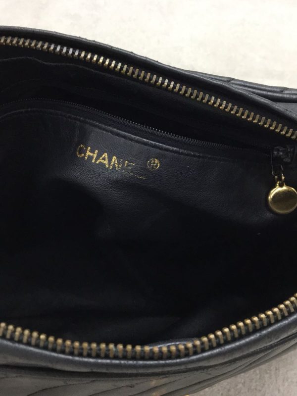 2326752595228 06 Chanel Leather Coco Mark Tassel Chain Shoulder Bag