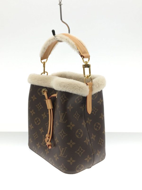 2329392324470 02 Louis Vuitton Leather Shoulder Bag