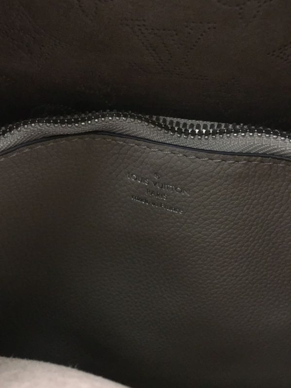 2333320851471 05 Louis Vuitton Muria Mahina Leather Handbag