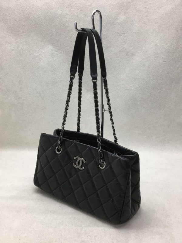 2333920482471 02 Chanel Plain Coco Mark Chain Tote Bag Louis Vuitton