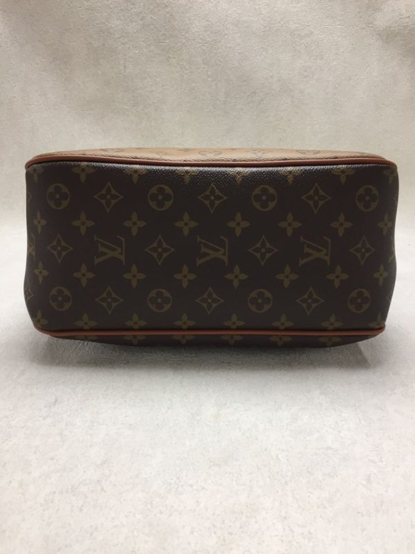 2333930315073 04 Louis Vuitton Hobo Dauphine MM Monogram Shoulder Bag