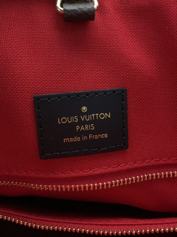 2333970735565 03 Louis Vuitton Handbag