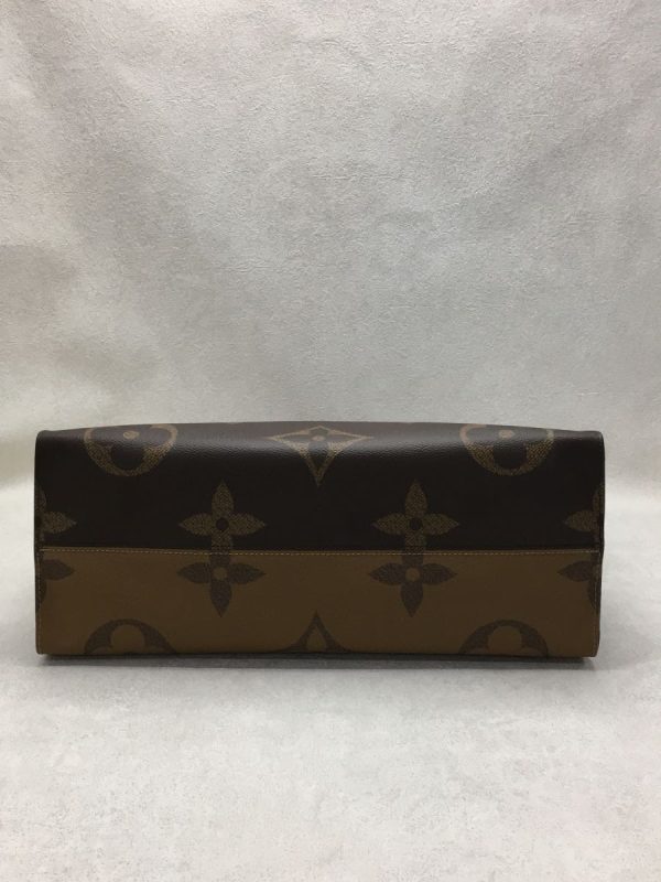 2333970735565 05 Louis Vuitton Handbag