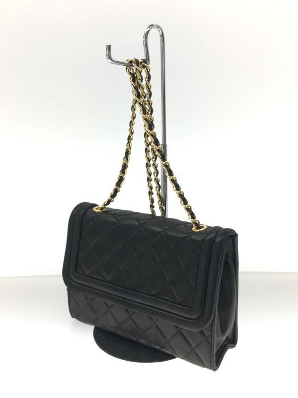 2338880322157 02 Chanel Leather Tassel Matelasse Shoulder Bag