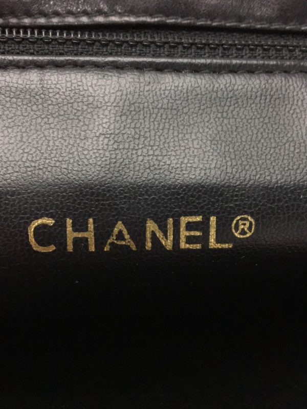 2340410829401 03 Chanel Leather Shoulder Bag