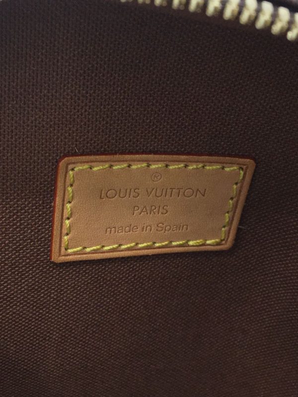 2342130062373 03 Louis Vuitton Pochette Ganju Monogram Body Bag