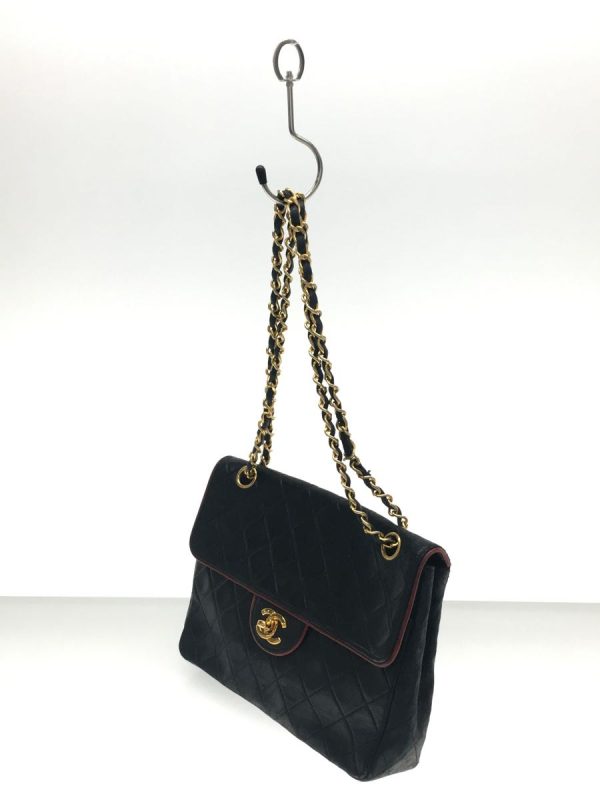 2343100577491 02 Chanel Lambskin Leather Chain Shoulder Bag