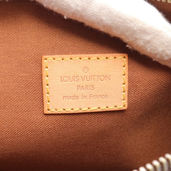 3 Louis Vuitton Pochette Bosphor Monogram Shoulder Bag Brown