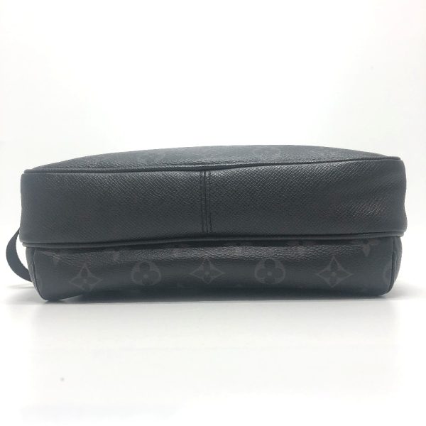 3 Louis Vuitton Taigarama Messenger PM Shoulder Bag Black