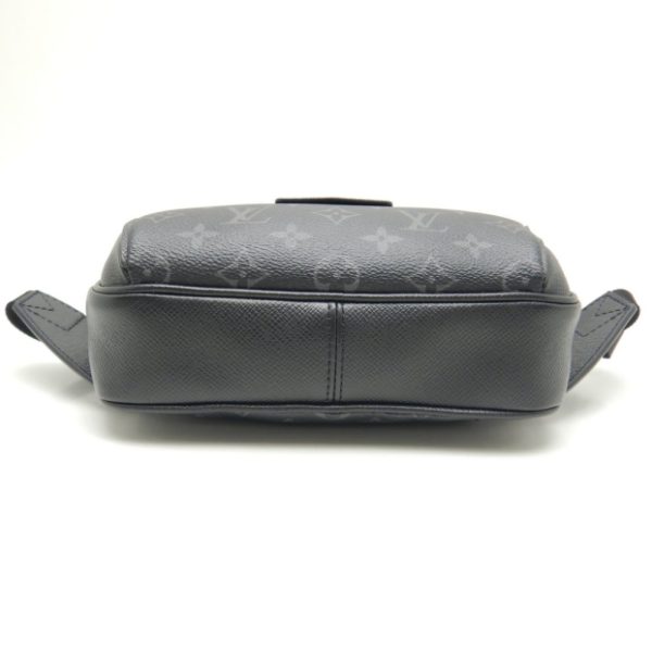 3 Louis Vuitton Eclipse Taiga Bum Bag Outdoor Noir Body Bag