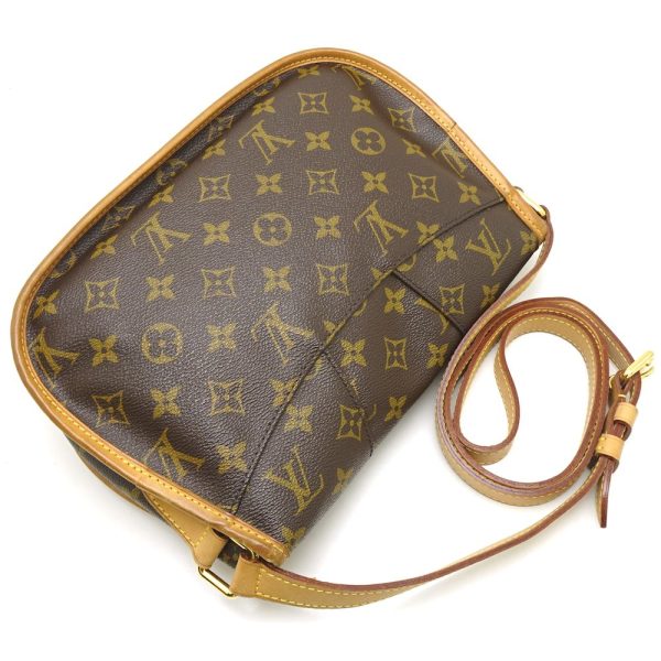 3 Louis Vuitton Monogram Menilmontane PM Brown