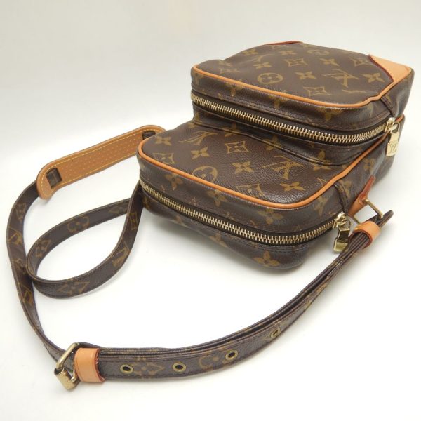 4 Louis Vuitton Monogram Shoulder Bag Brown