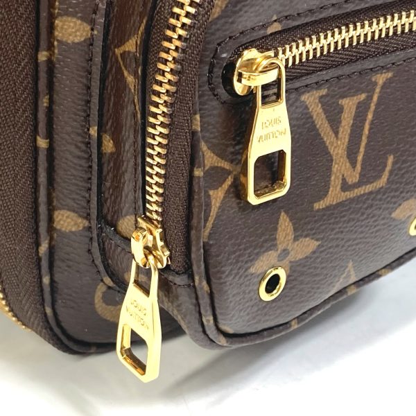 4 Louis Vuitton Monogram Utility Crossbody Bag Brown