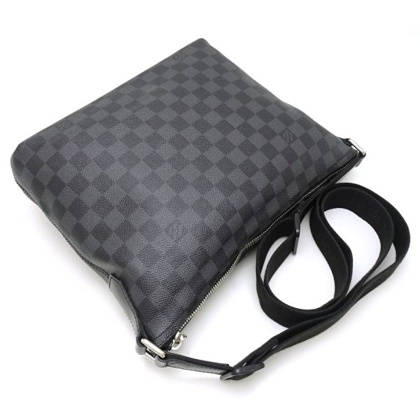 4 Louis Vuitton Damier Graphite Mick PM Diagonal Shoulder Black