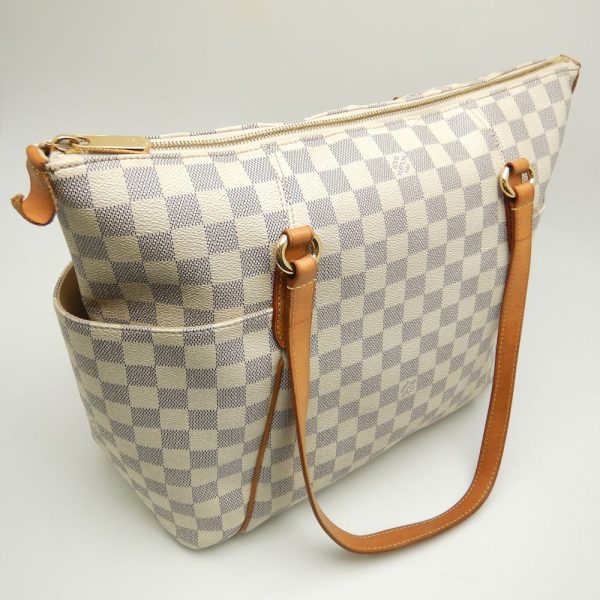 4 Louis Vuitton Damier Azur Totally MM Shoulder Bag