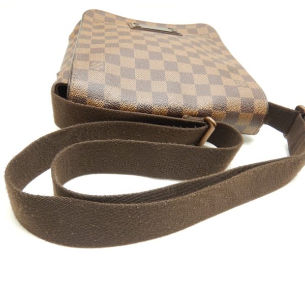 4 Louis Vuitton Damier Brooklyn PM Ebene Diagonal Shoulder Brown