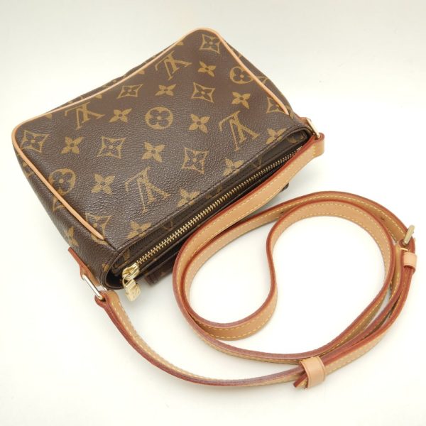 4 Louis Vuitton Monogram Viva Cite PM Shoulder Bag Brown