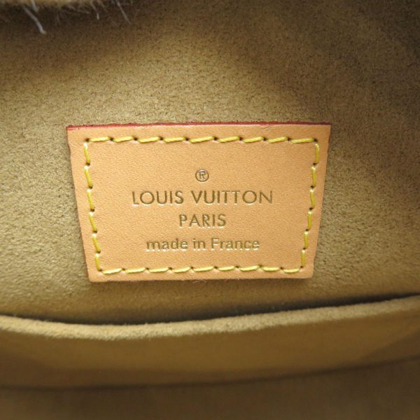 45212586 6 Louis Vuitton Boite Chapeau Supple MM Monogram Canvas Shoulder Bag