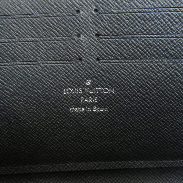 45614315 6 Louis Vuitton Zippy Dragonne Taiga Long Wallet Black Leather