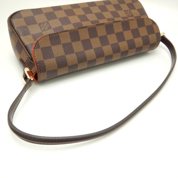 5 Louis Vuitton Damier Recoleta Ebene Handbag Brown