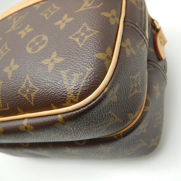 6 Louis Vuitton Monogram Reporter PM Brown Shoulder Bag