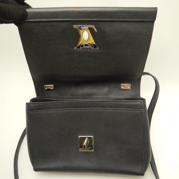 6 Louis Vuitton Lock Me 2 BB Calf Noir 2WAY Bag