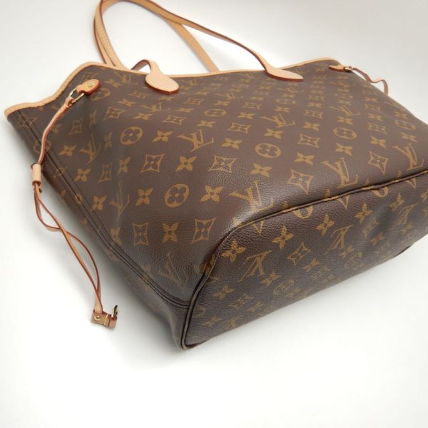 6 Louis Vuitton Monogram Neverfull MM Tote Bag Beige